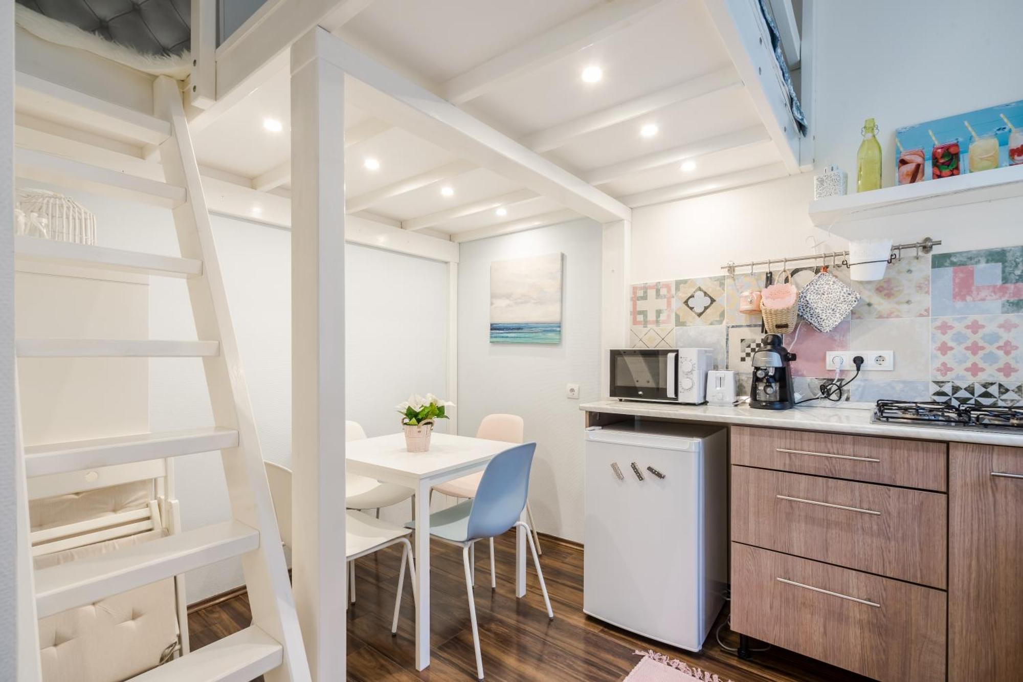 Bpr Stylish Mosaic Home With Terrace Boedapest Buitenkant foto