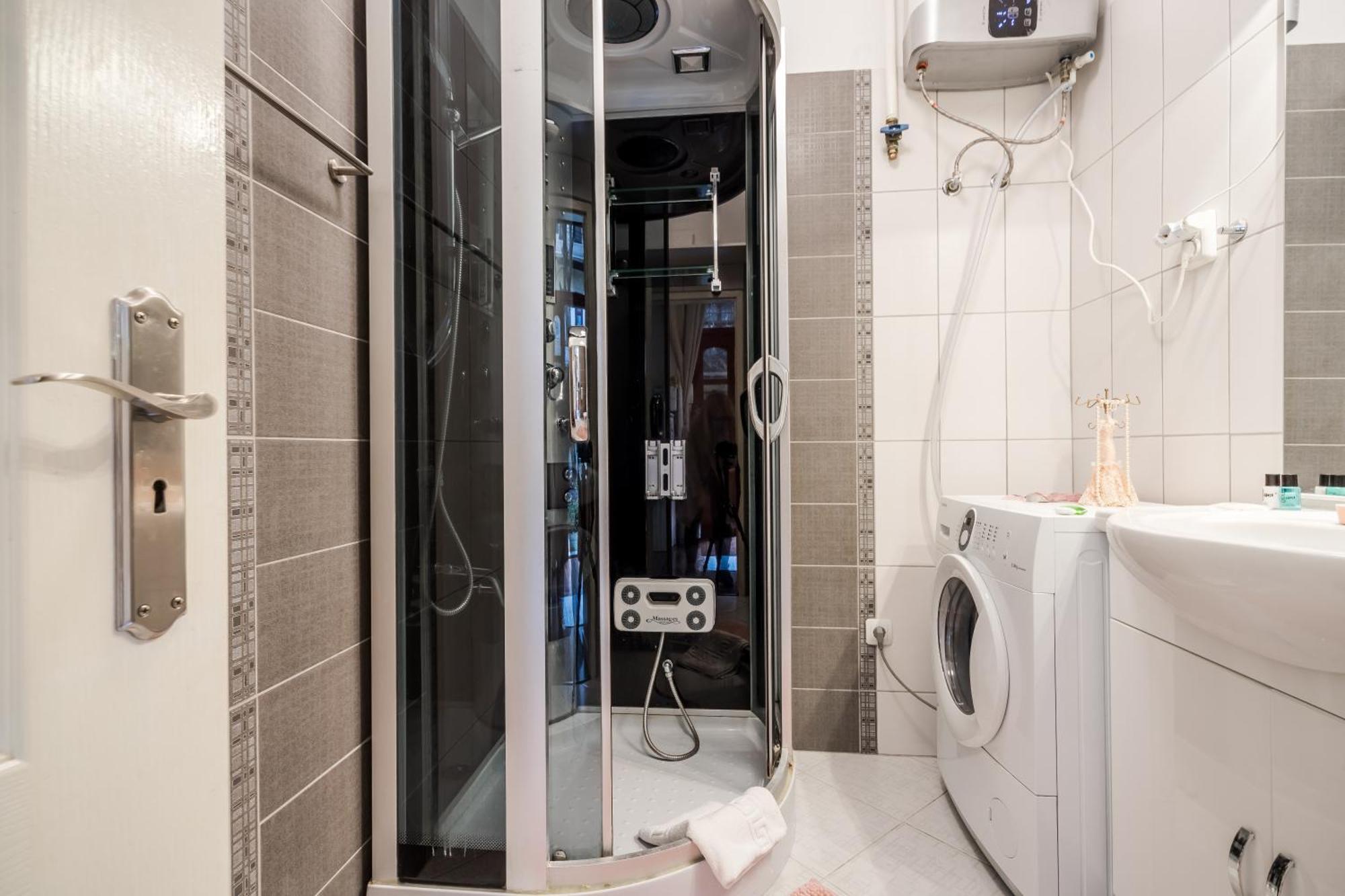 Bpr Stylish Mosaic Home With Terrace Boedapest Buitenkant foto